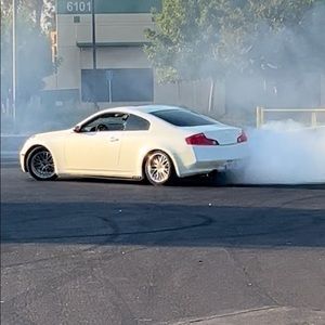 Meet your Posher, Money